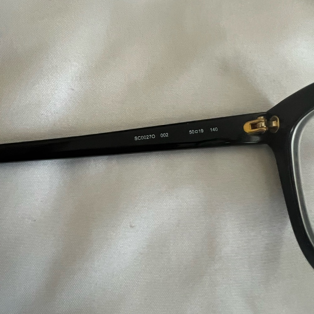 Authentic designer eyeglasses. - Picture 15 of 16